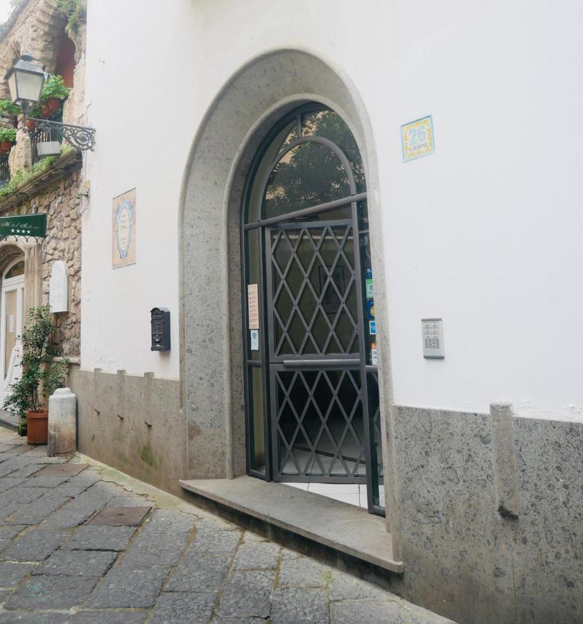 Ferienwohnung Antico Palazzo Scala Sorrent Exterior foto